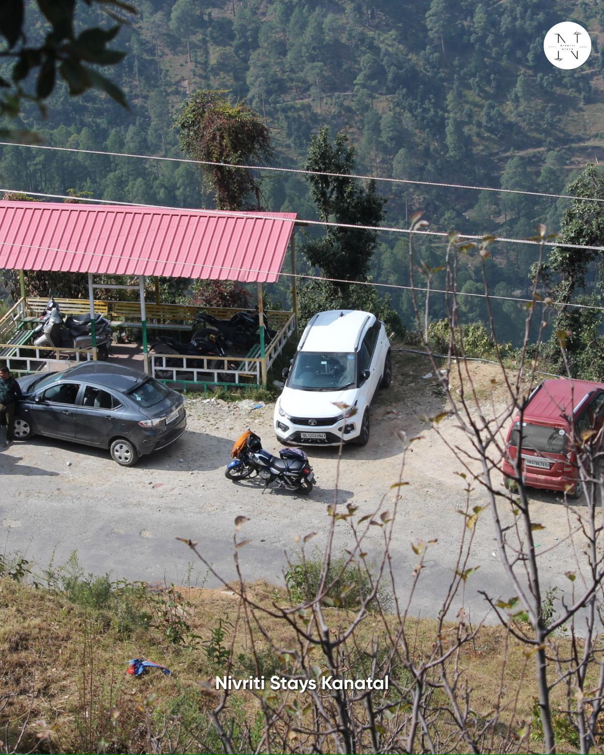Nivriti Stays Kanatal Exterior photo